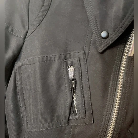 Coat - Picture 2 of 5